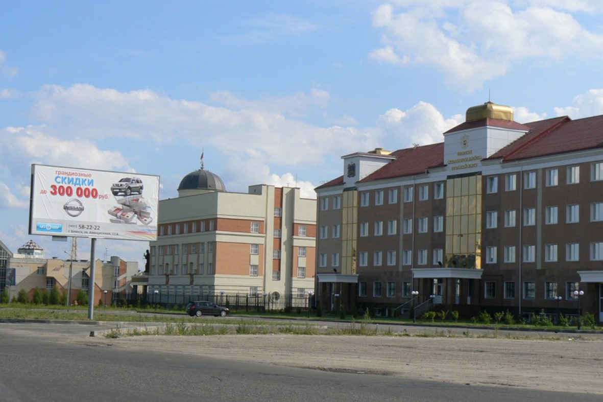 Рекламный щит по ул. Крахмалева, 17 - аренда Рекламный щит по ул. Крахмалева, 17 - аренда